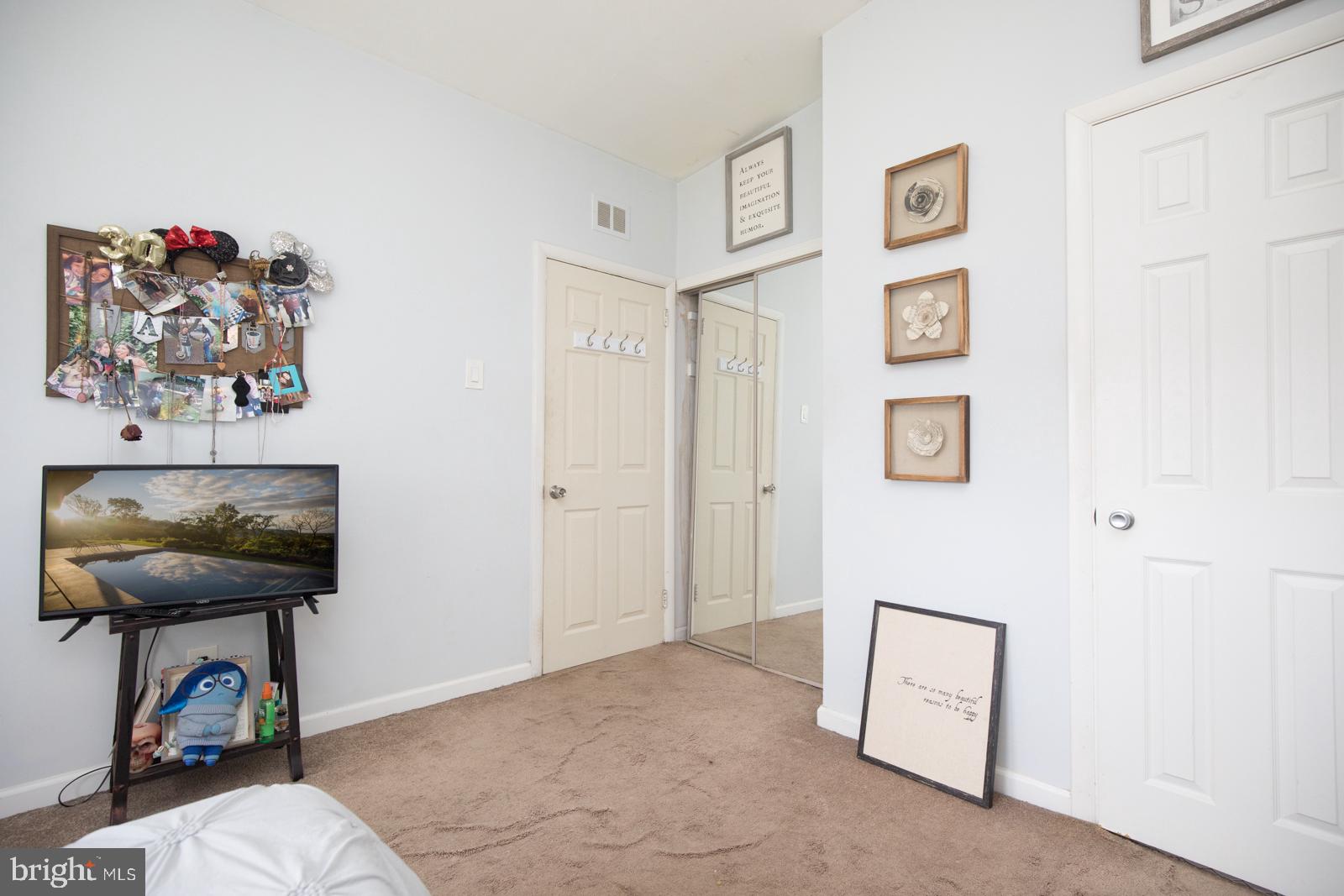 9311 Trout Road Philadelphia, PA 19115 - Photo 14 of 31