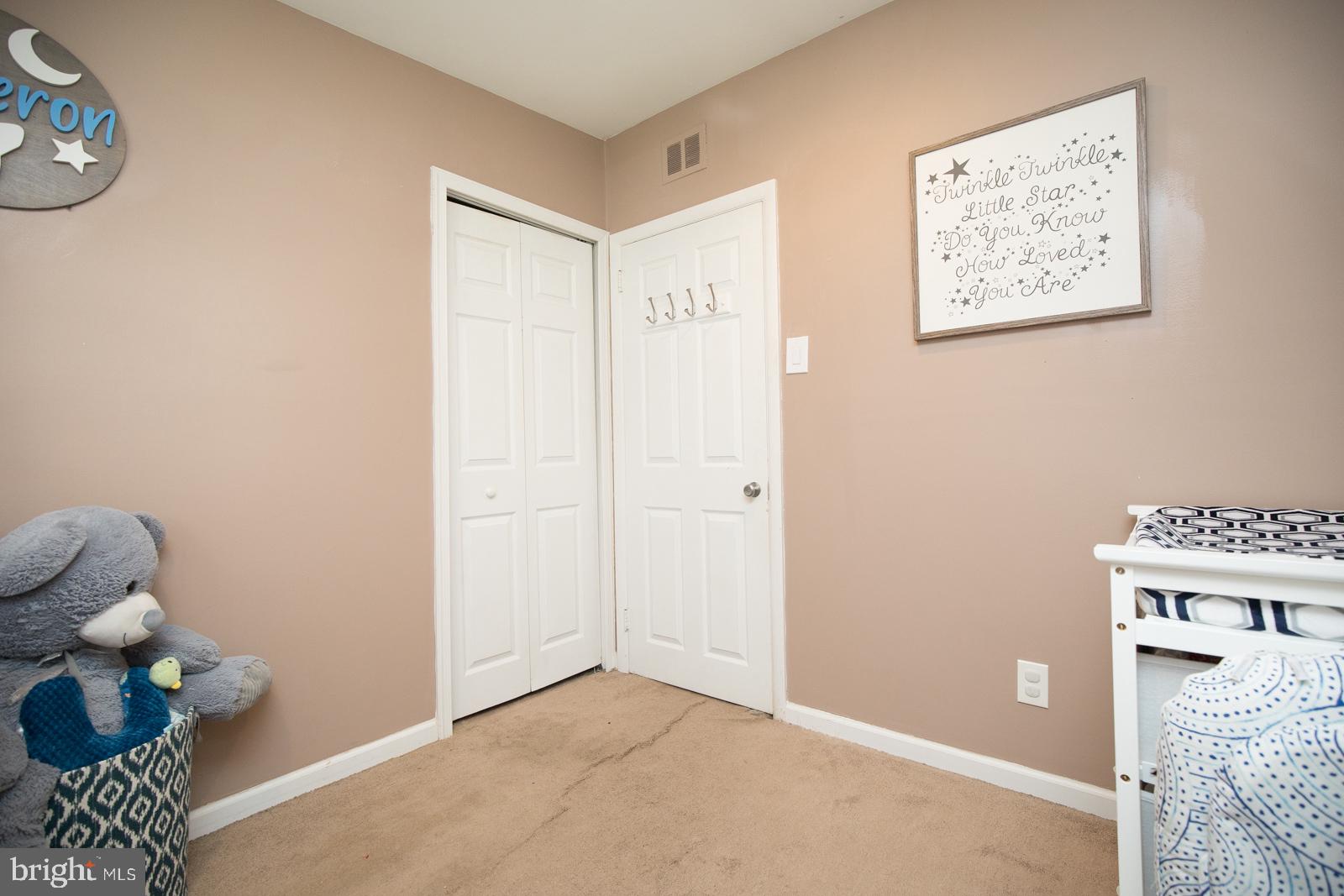 9311 Trout Road Philadelphia, PA 19115 - Photo 20 of 31
