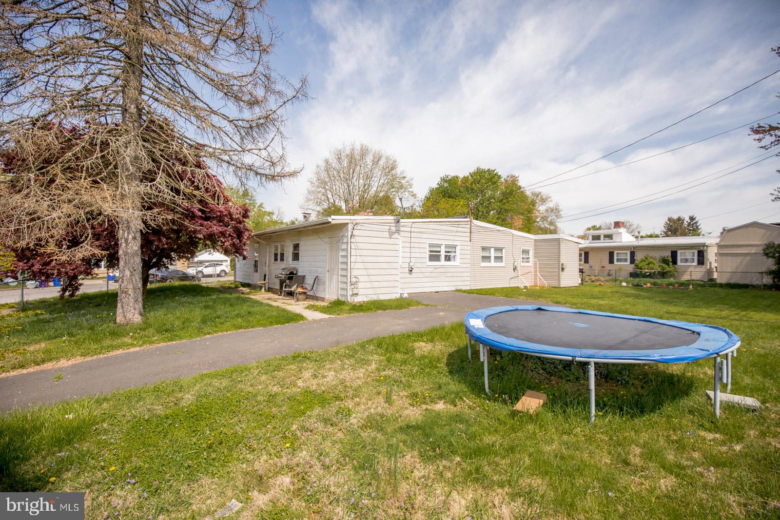 9311 Trout Road Philadelphia, PA 19115 - Photo 29 of 31