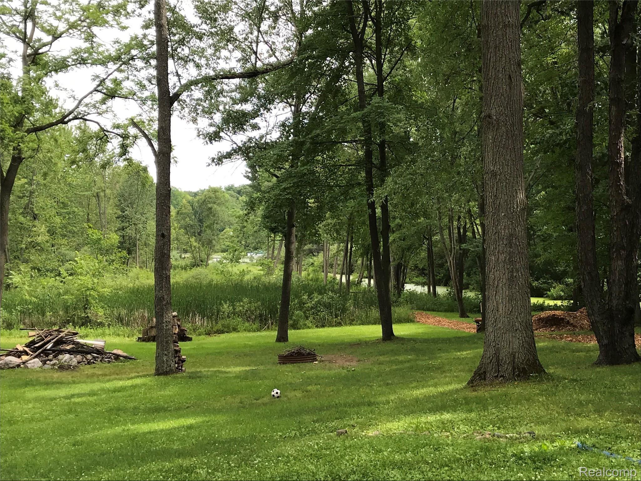 1930 East Coon Lake Road Howell, MI 48843 - Photo 46 of 51 tempImageUxpRSk.jpg