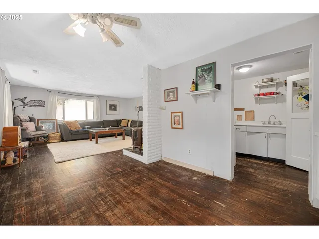 $495,000 | 64086 Nehalem Highway North, Vernonia, OR 97064