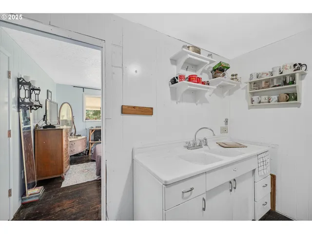 $495,000 | 64086 Nehalem Highway North, Vernonia, OR 97064