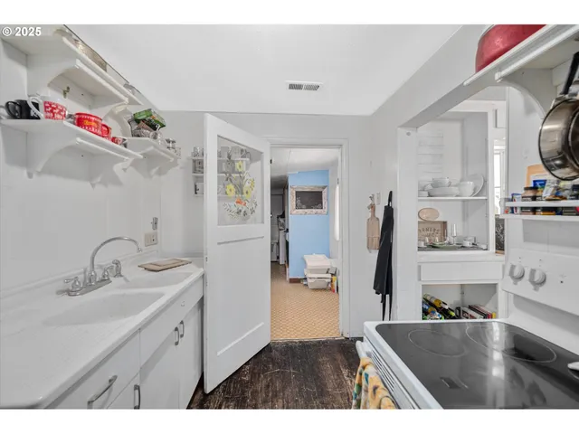 $495,000 | 64086 Nehalem Highway North, Vernonia, OR 97064