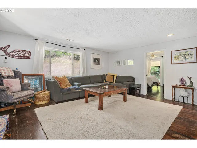 $495,000 | 64086 Nehalem Highway North, Vernonia, OR 97064