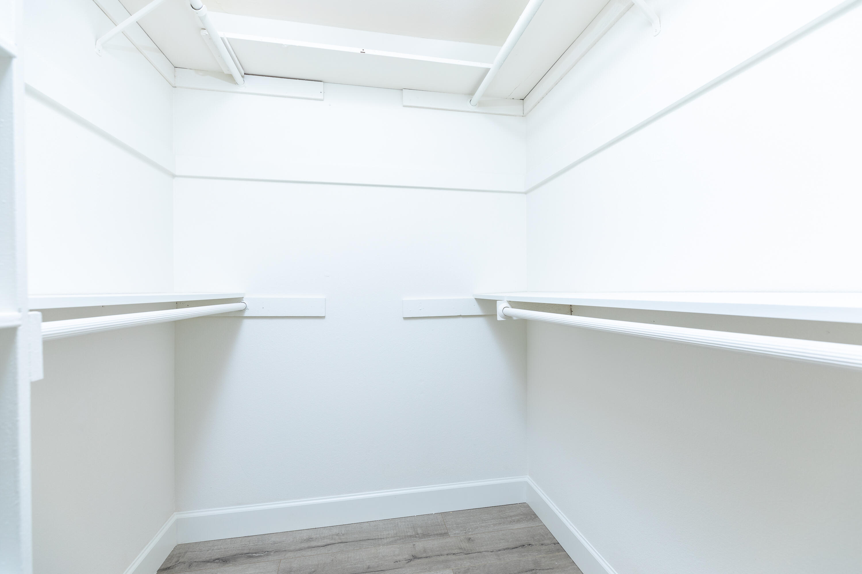 608 South Sanders Street Ridgecrest, CA 93555 - Photo 22 of 26 Walk-in Closet