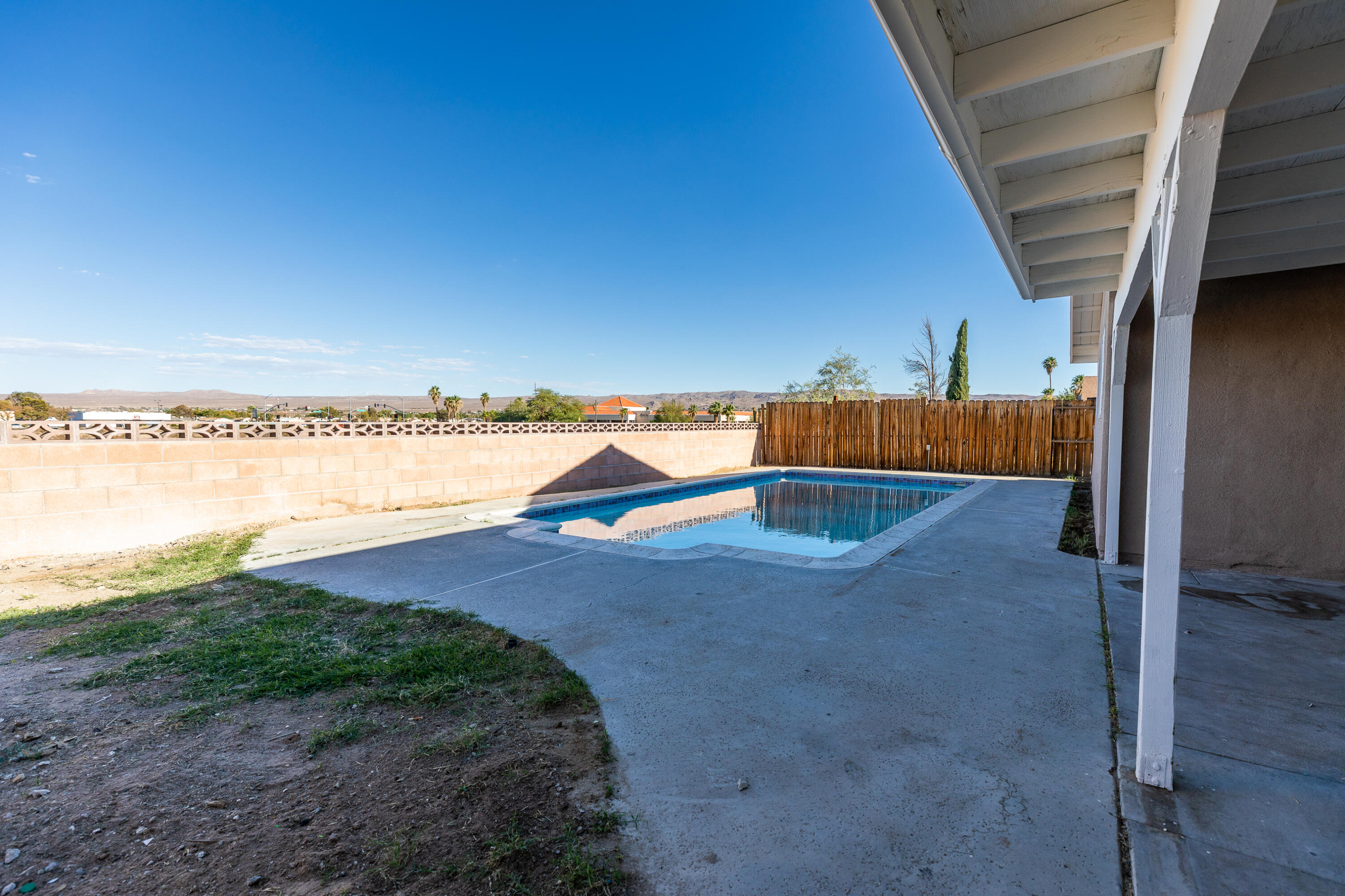 608 South Sanders Street Ridgecrest, CA 93555 - Photo 25 of 26 Pool