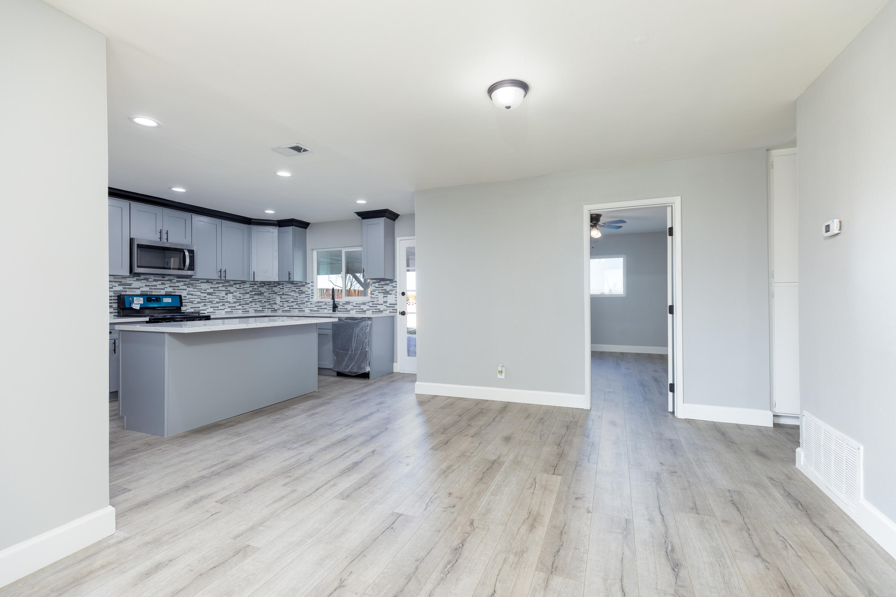 608 South Sanders Street Ridgecrest, CA 93555 - Photo 8 of 26 Dining Room