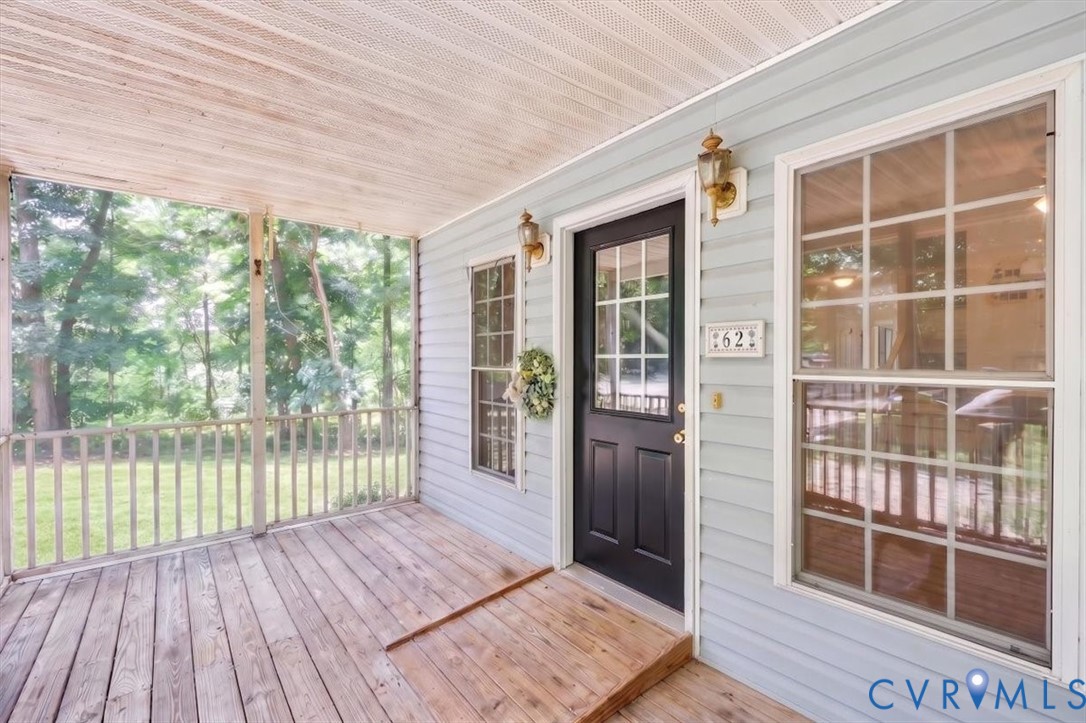 62 The Fls Road Victoria, VA 23974 - Photo 6 of 36