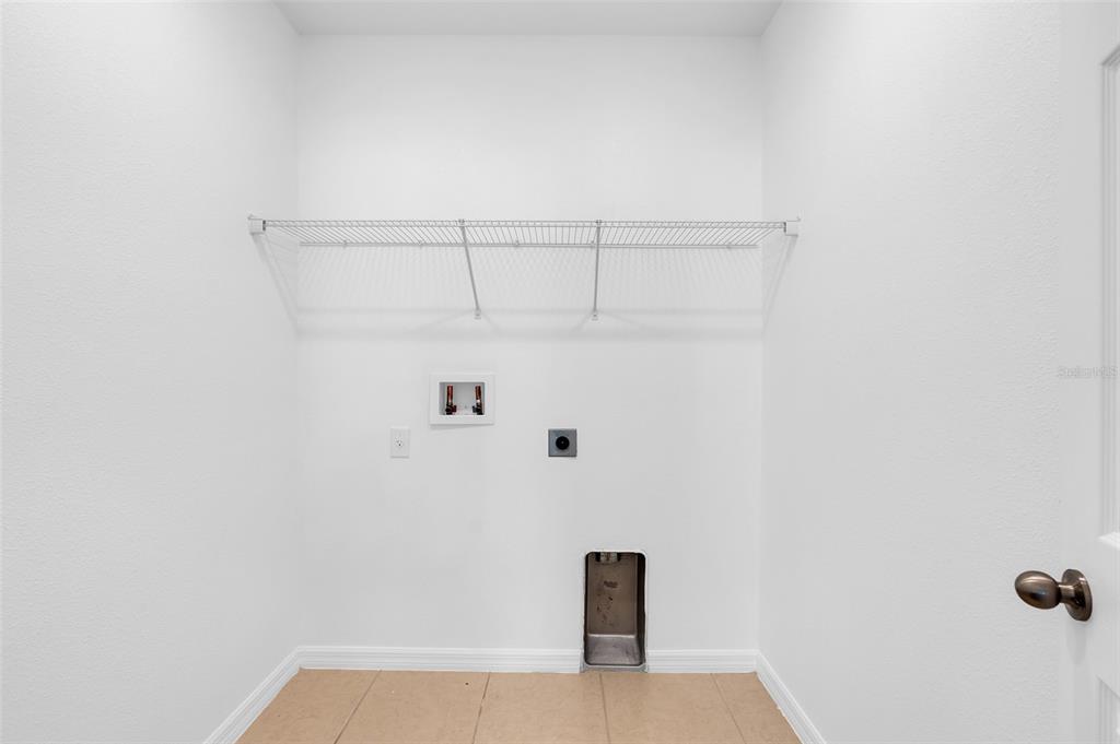 2620 Wadeview Loop St. Cloud, FL 34769 - Photo 15 of 38 a view of an empty room