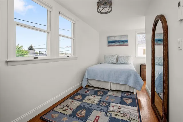 $2,600 | 333 Riverside Street, Portsmouth, RI 02871