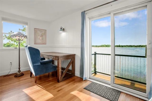 $2,600 | 333 Riverside Street, Portsmouth, RI 02871