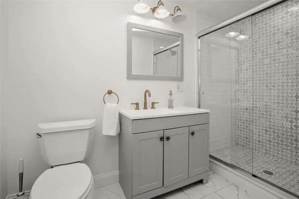 $2,600 | 333 Riverside Street, Portsmouth, RI 02871