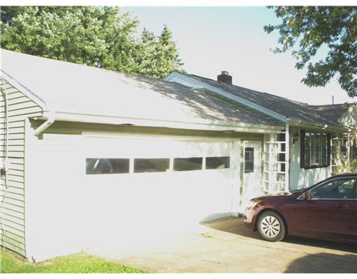 3715 Hollow Road New Castle, PA 16101 - Photo 16 of 17 Exterior Front.