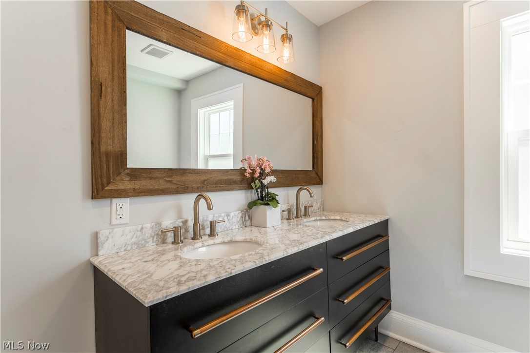 2271 South Overlook Road Cleveland, OH 44106 - Photo 20 of 33 Gallery Image 20