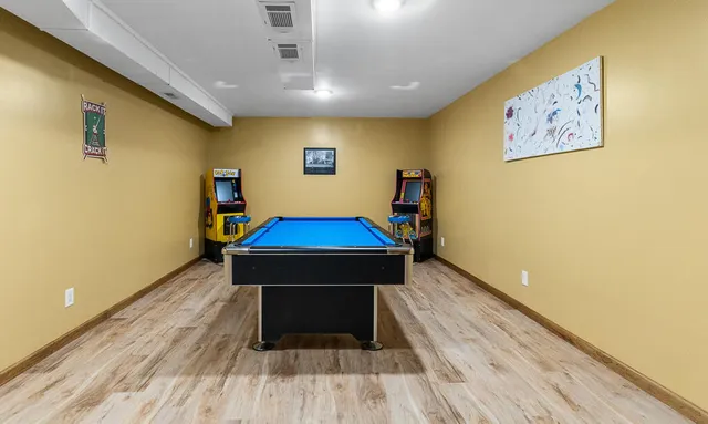 $485,000 | 423 Fernwood Lane, Muskegon, MI 49442