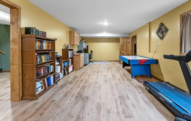 $485,000 | 423 Fernwood Lane, Muskegon, MI 49442