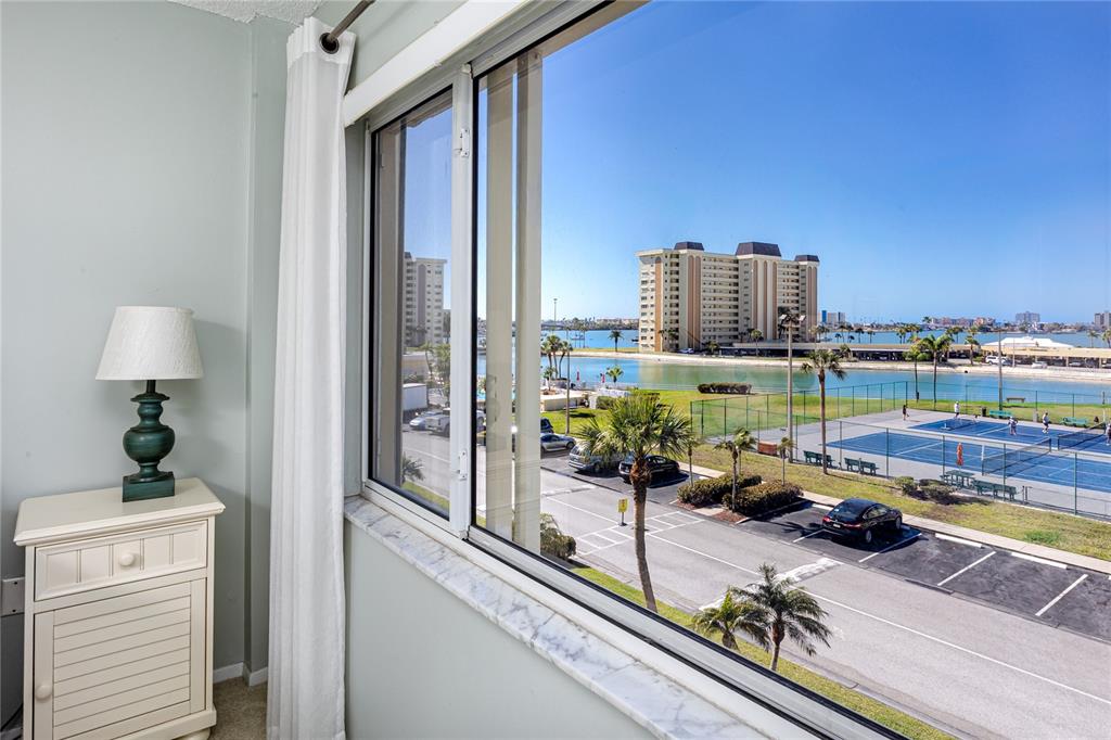 4650 Cove Circle, Unit 409 St. Petersburg, FL 33708 - Photo 20 of 41