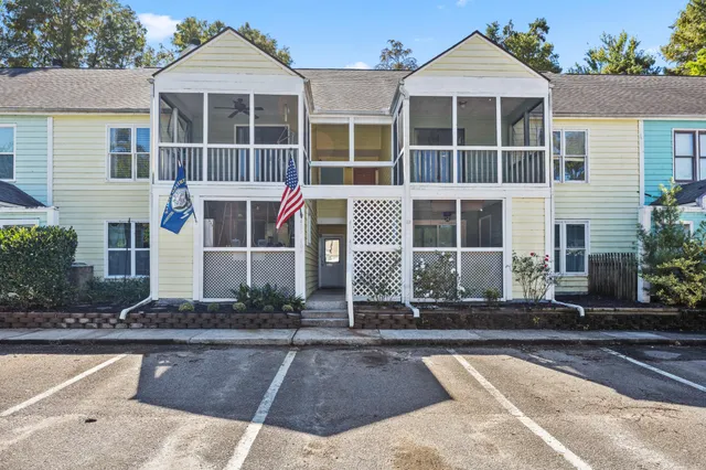 $209,900 | 405 Sunny Side Way, Summerville, SC 29485