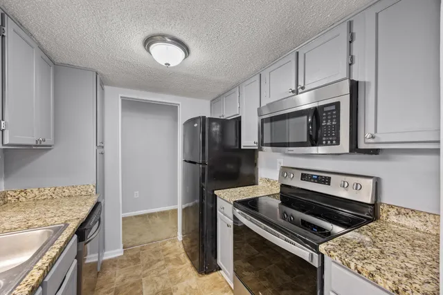 $209,900 | 405 Sunny Side Way, Summerville, SC 29485