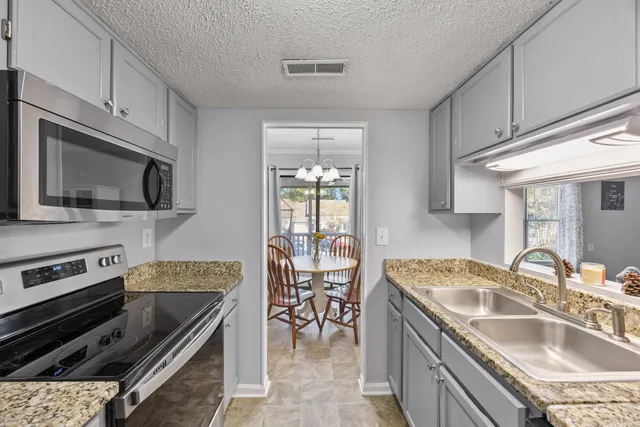 $209,900 | 405 Sunny Side Way, Summerville, SC 29485