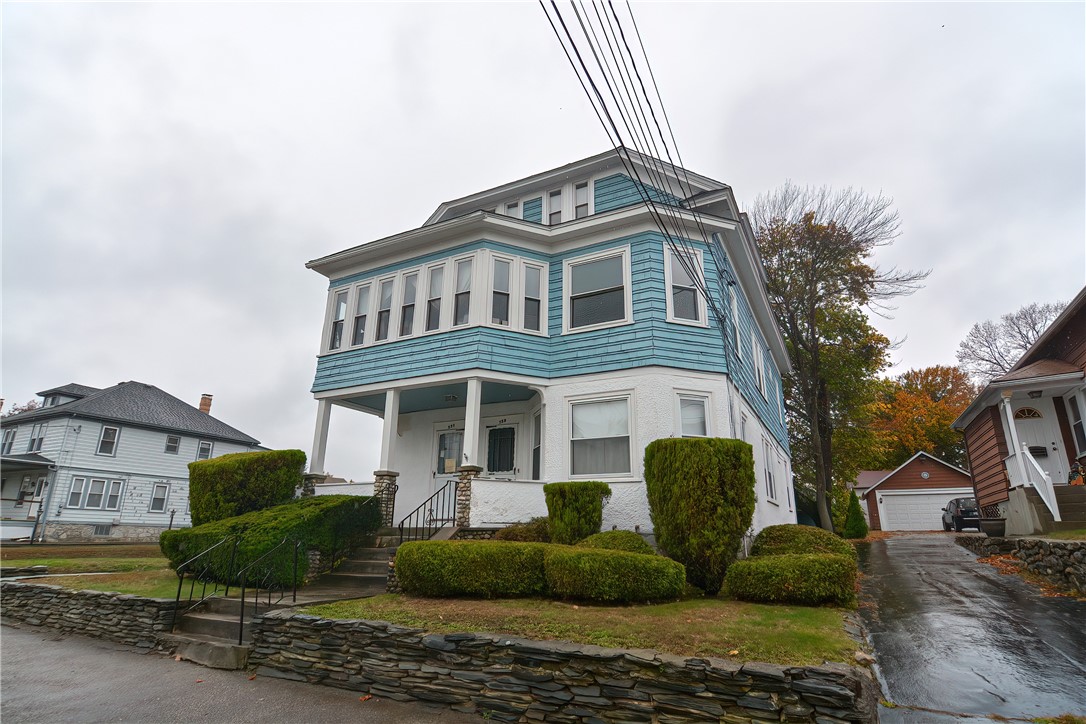 731 Grove Street Woonsocket, RI 02895 - Photo 3 of 48 Gallery Image 3