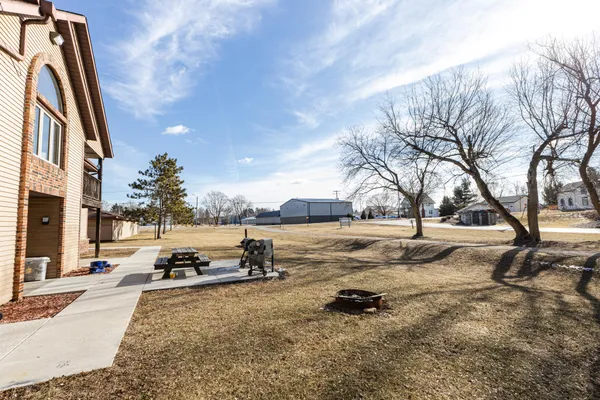 $1,350 | 603 Bakertown Drive, Unit A, Sullivan, WI 53178