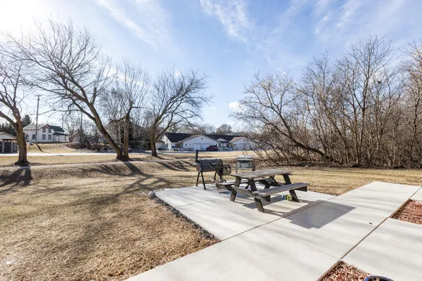$1,350 | 603 Bakertown Drive, Unit A, Sullivan, WI 53178