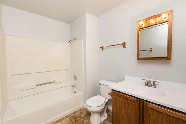 $1,350 | 603 Bakertown Drive, Unit A, Sullivan, WI 53178