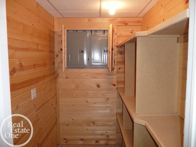 26067 Mariners Point New Baltimore, MI 48051 - Photo 32 of 33