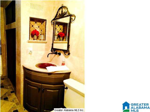 1069 Shades Crest Road Birmingham, AL 35226 - Photo 21 of 34