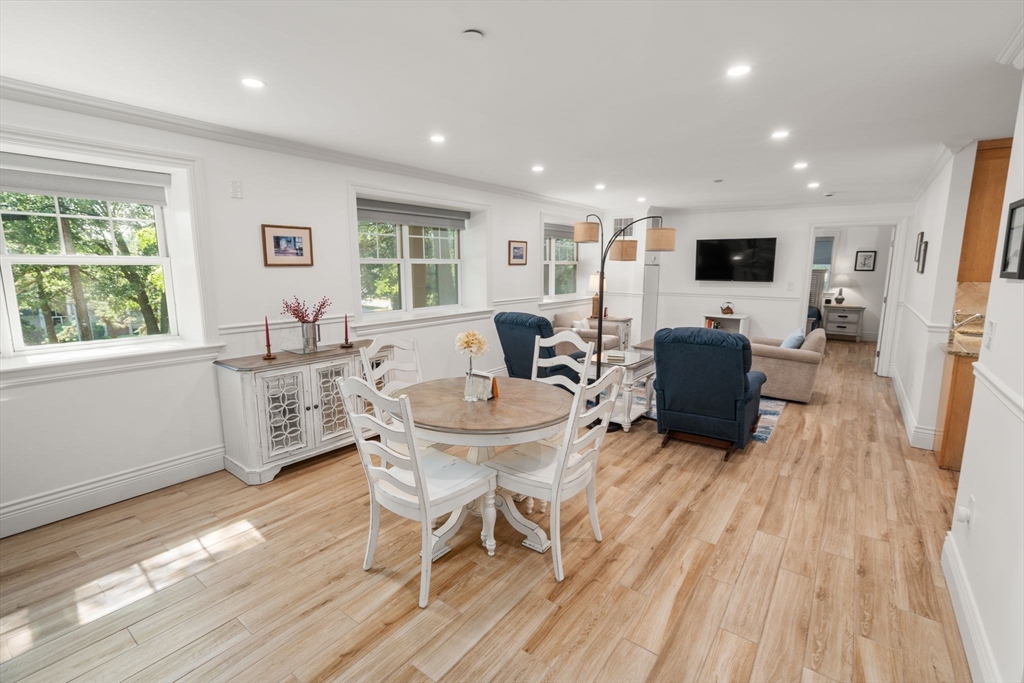 12 Russell Road, Unit 103 Wellesley, MA 02482 - Photo 6 of 17