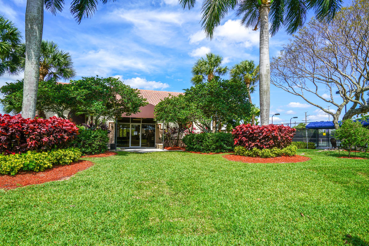 10608 Avenida Santa Ana Boca Raton, FL 33498 - Photo 34 of 41 34@Robert Fernandez
