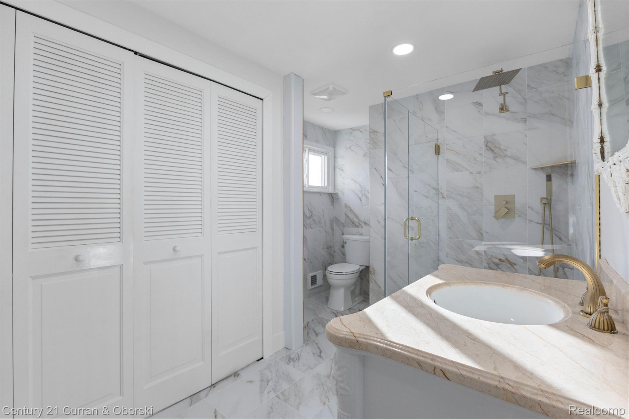 2544 Wickfield Road West Bloomfield, MI 48323 - Photo 24 of 47 Gallery Image 24