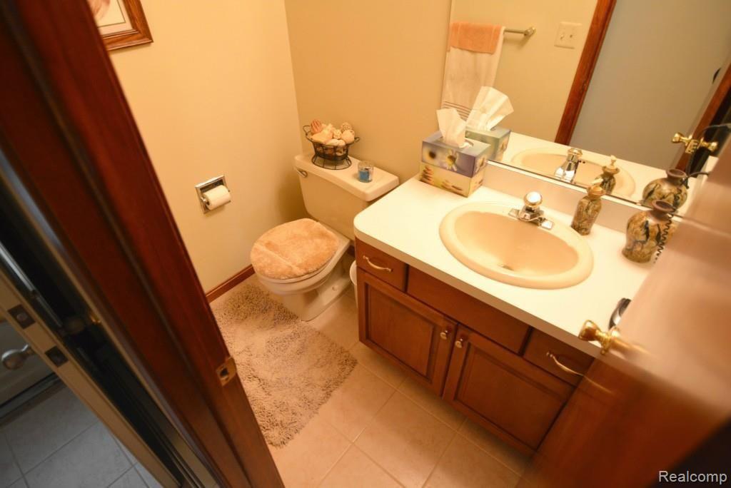 7675 Big Hand Road Columbus, MI 48063 - Photo 23 of 45 DSC_0199.jpg