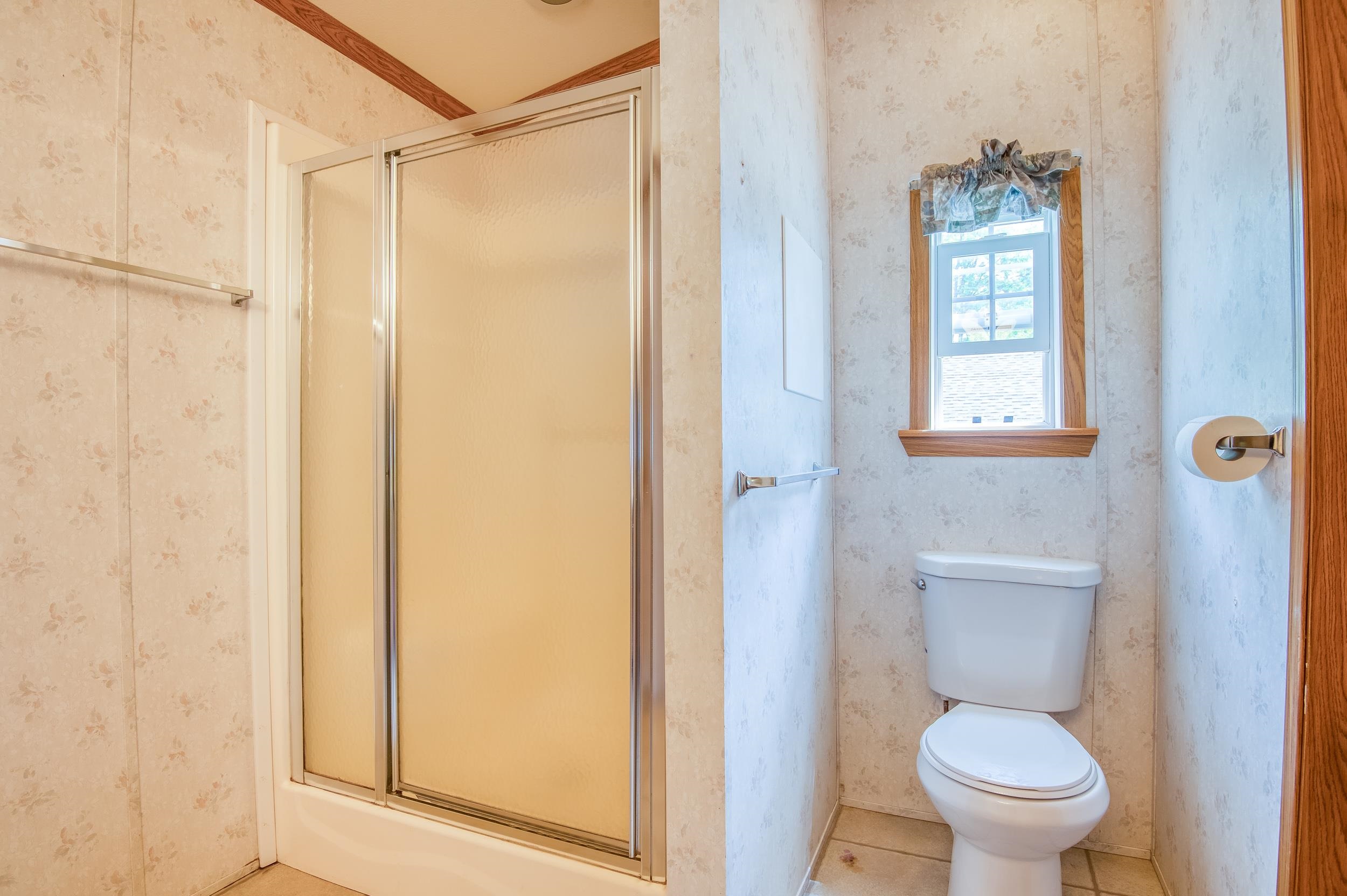 117 Whitefield Road Bethlehem, NH 03574 - Photo 11 of 23