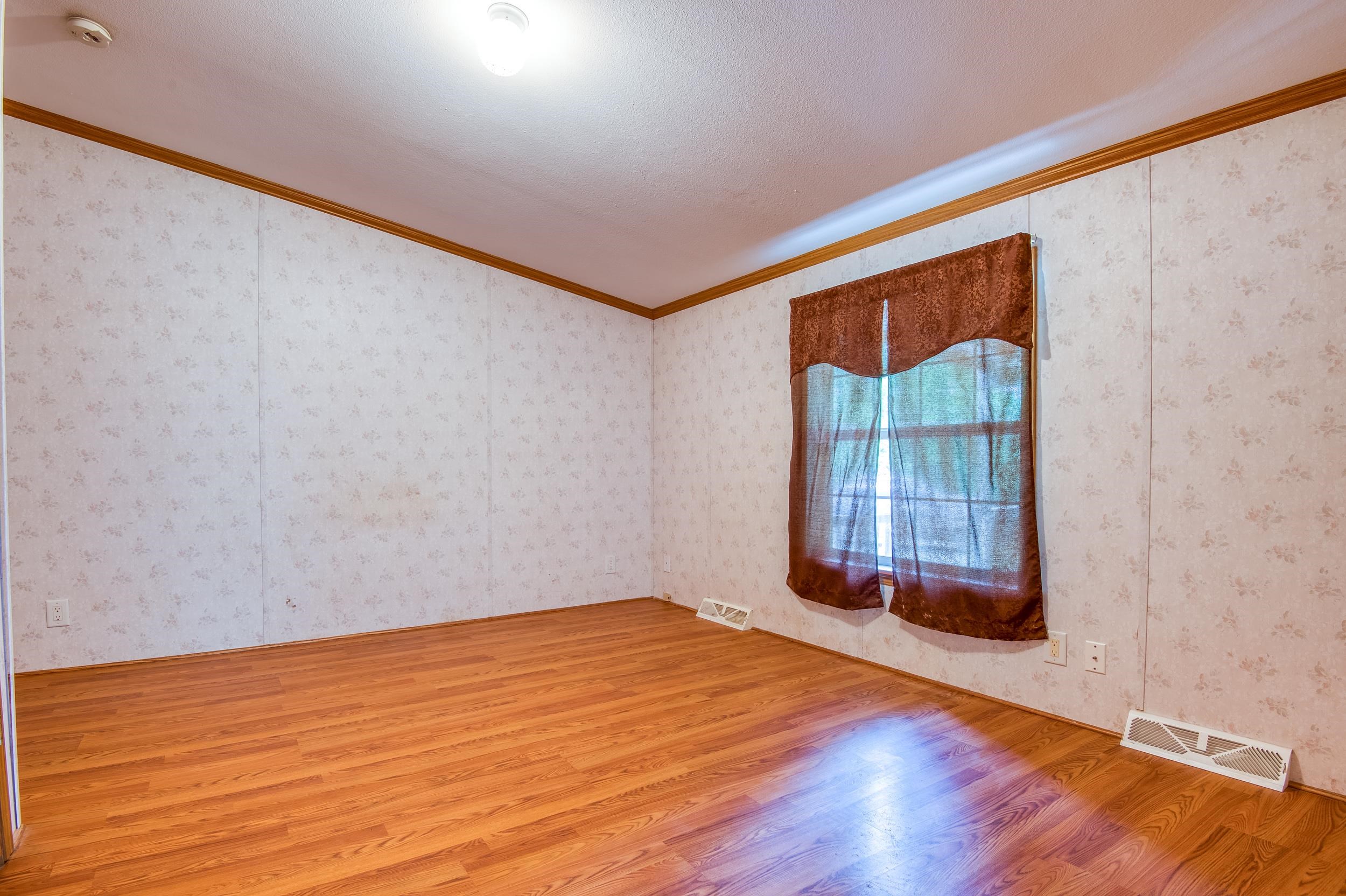 117 Whitefield Road Bethlehem, NH 03574 - Photo 8 of 23