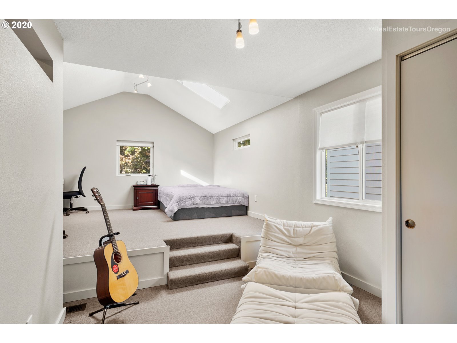 100 Kingsgate Road Lake Oswego, OR 97035 - Photo 22 of 32 Gallery Image 22