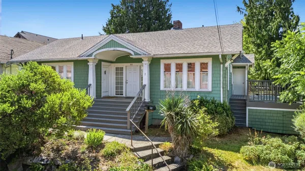 $969,000 | 303 North 64th Street, Seattle, WA 98103