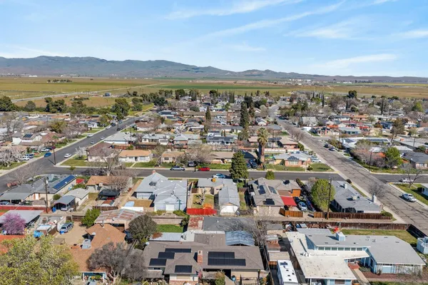 $249,500 | 425 University Avenue, Coalinga, CA 93210