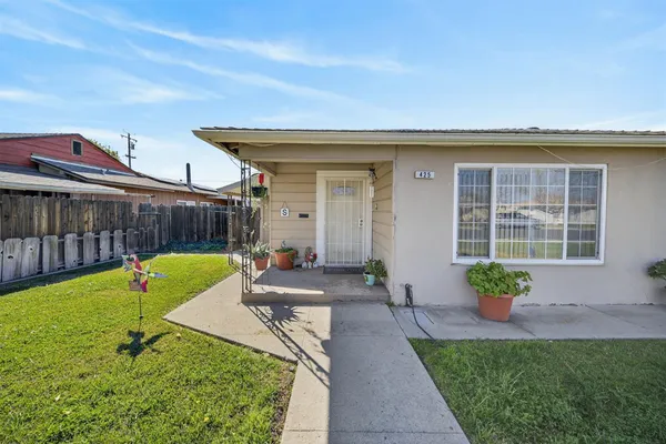 $249,500 | 425 University Avenue, Coalinga, CA 93210