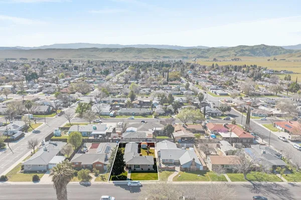 $249,500 | 425 University Avenue, Coalinga, CA 93210