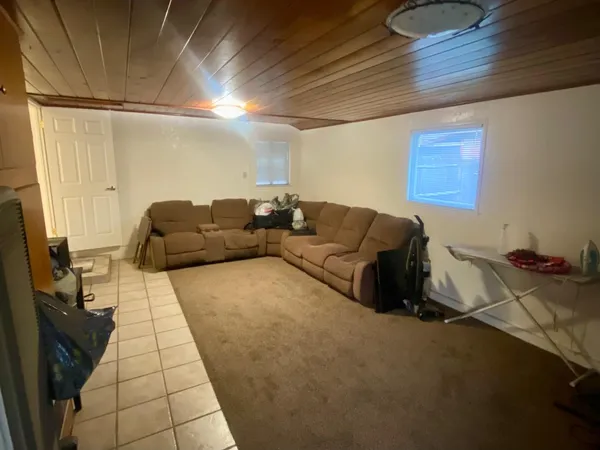 $249,500 | 425 University Avenue, Coalinga, CA 93210