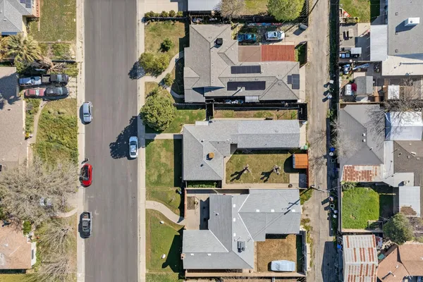$249,500 | 425 University Avenue, Coalinga, CA 93210
