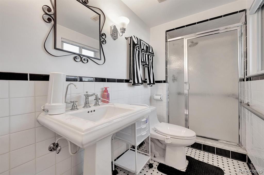 4753 Quarton Road Bloomfield Hills, MI 48301 - Photo 38 of 65