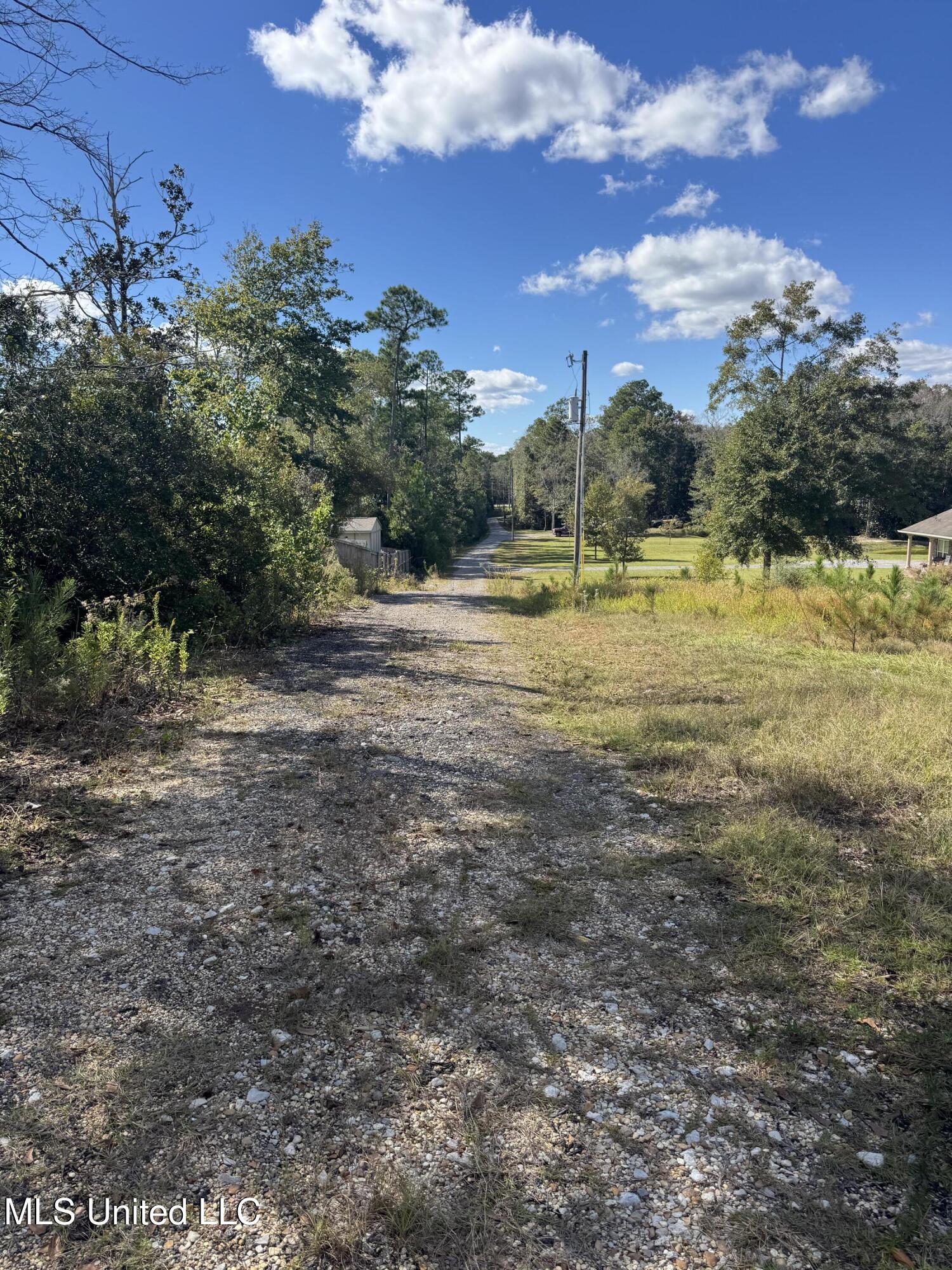 13350 Wash Fayard Road Biloxi, MS 39532 - Photo 3 of 10 IMG_2546-1