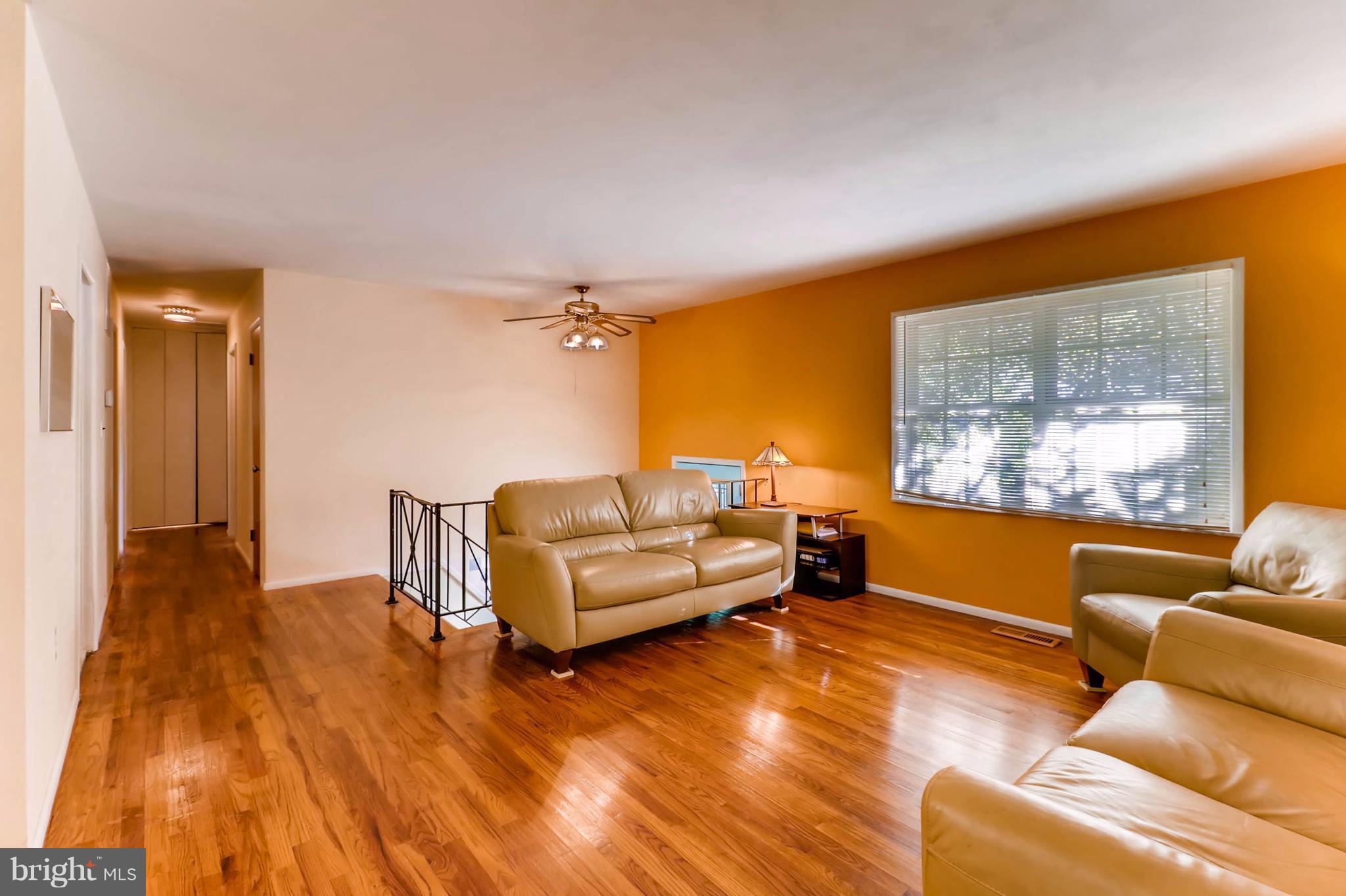 2518 Hanson Road Edgewood, MD 21040 - Photo 4 of 27 Living Room