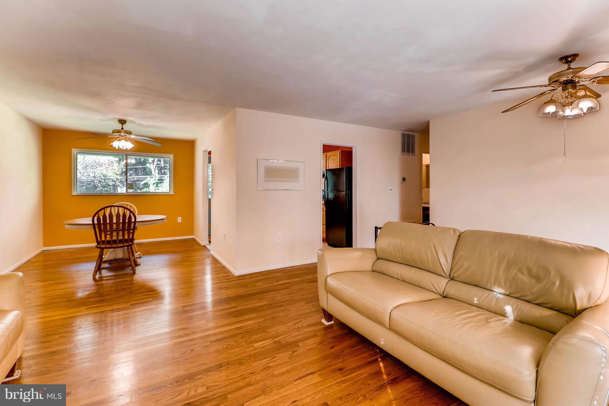 2518 Hanson Road Edgewood, MD 21040 - Photo 5 of 27 Living Room