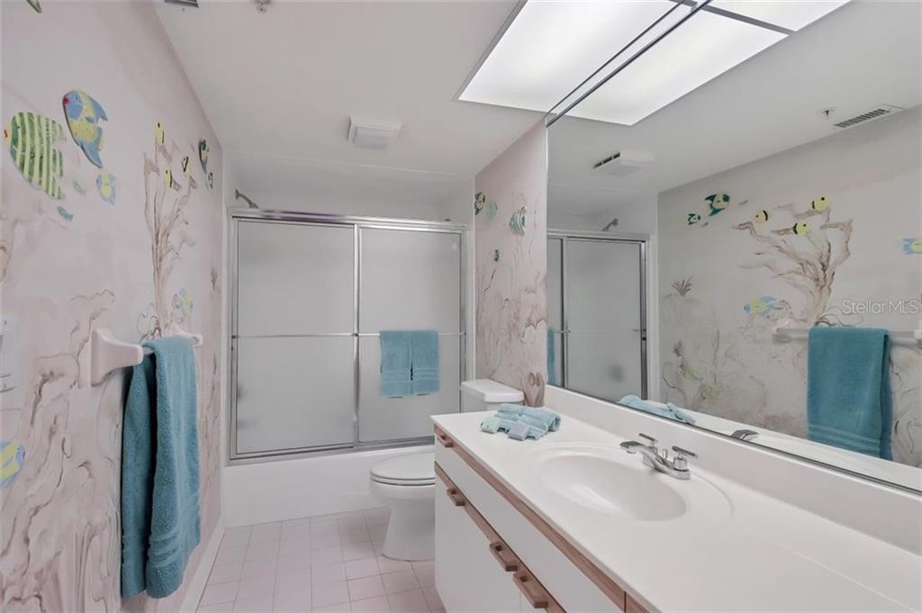11000 Placida Road, Unit 1003 Placida, FL 33946 - Photo 21 of 41 Bath #2
