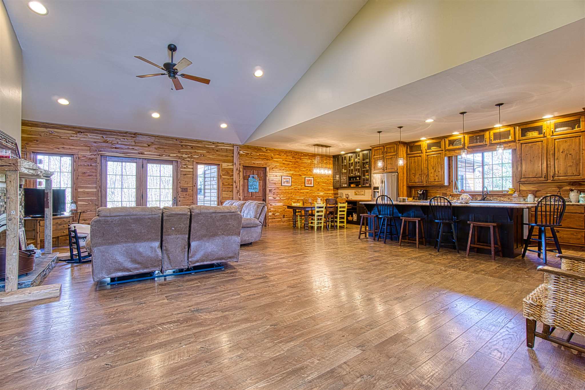 277 West Kelly Road Boonville, IN 47601 - Photo 6 of 35