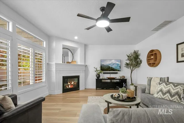 $998,000 | 650 North Clearpoint Way, Eagle, ID 83616